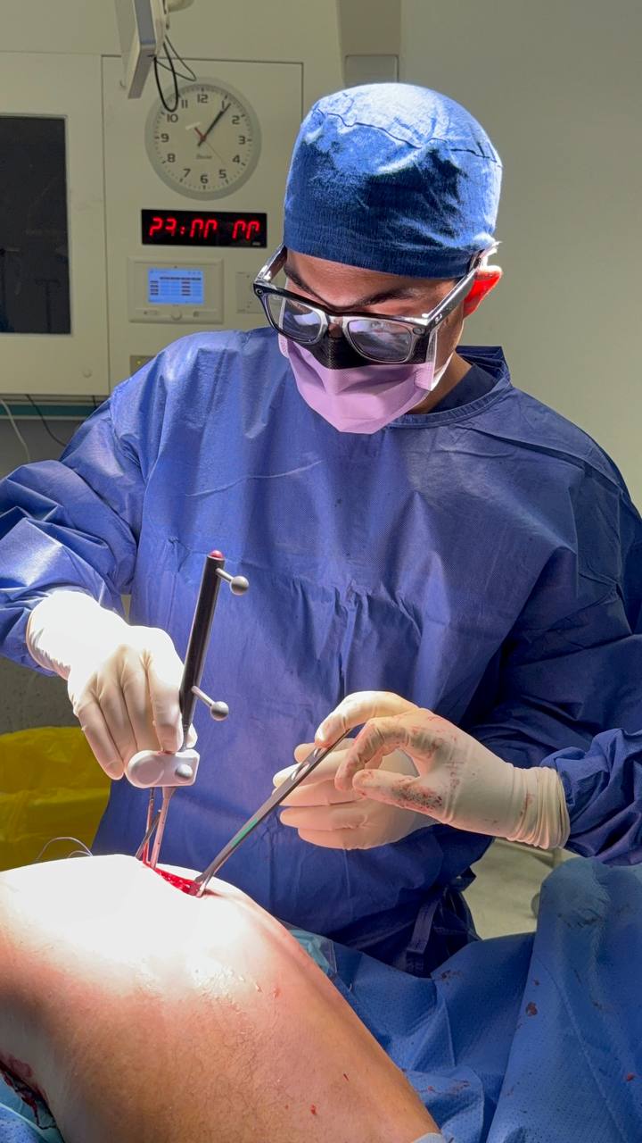 Technology-assisted planning for knee surgery